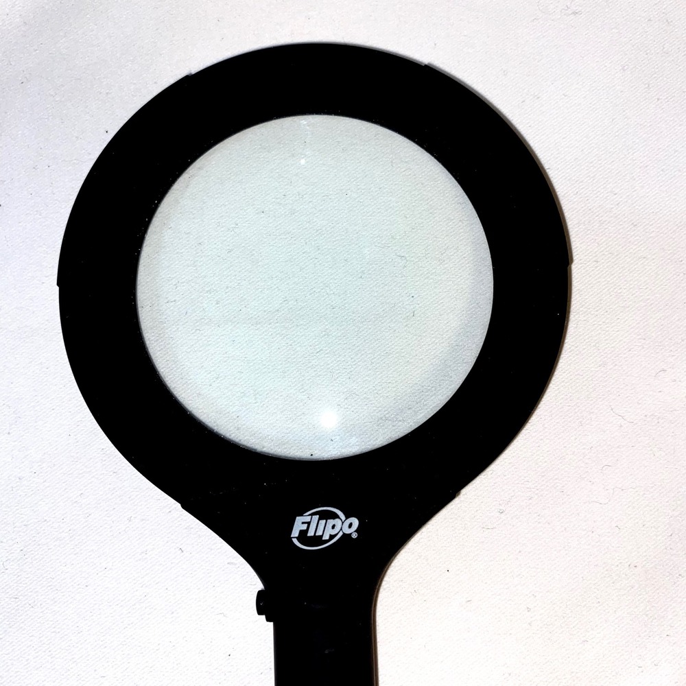 Flipo Magnifier with LED Lights‎ Black Handle Magnifying Glass - Picture 5 of 6